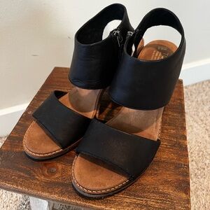 Tom’s Majorca Cutout Black heel, size 8.5